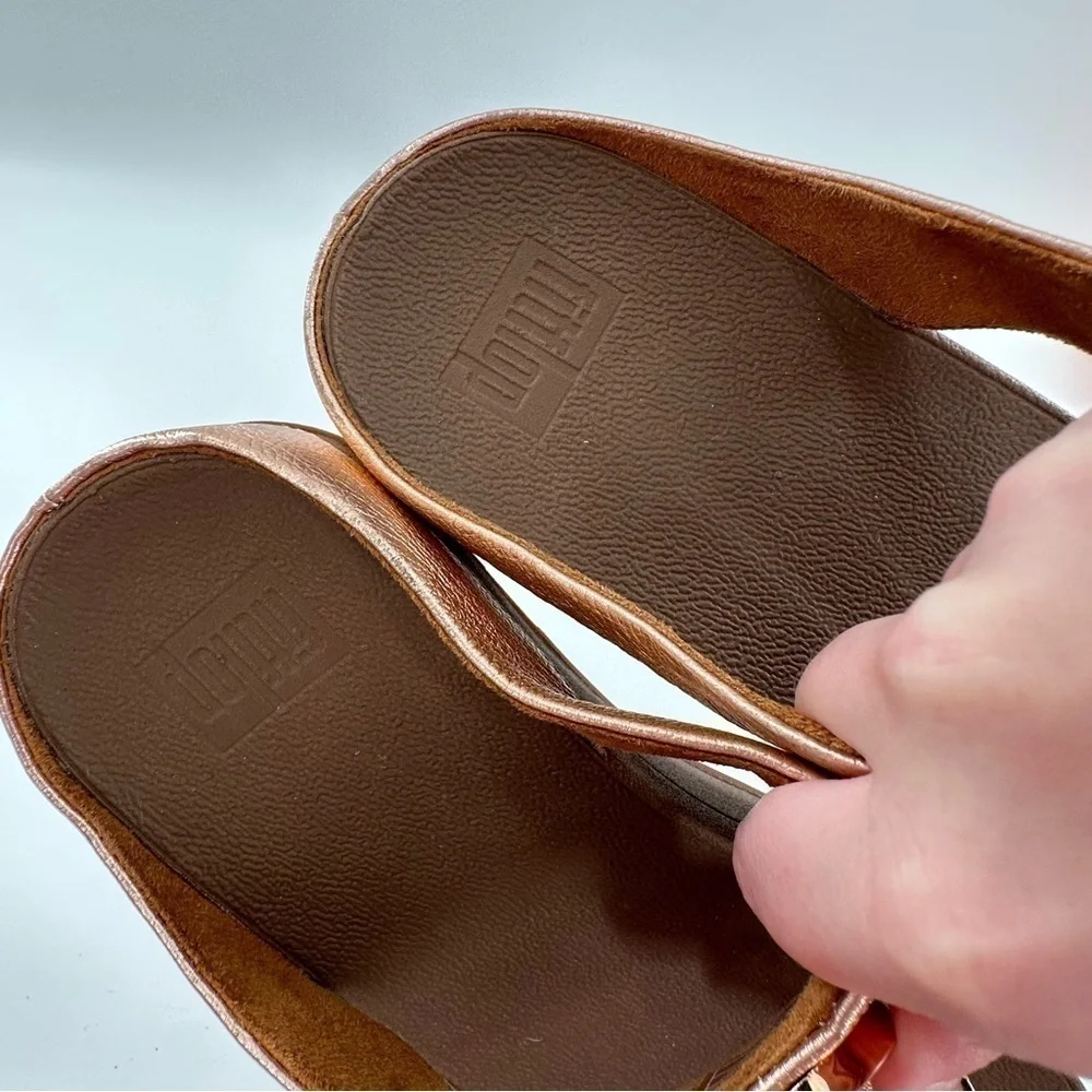 Fitflop sandal style I42-323 10 42 rose gold leather thong flip flop orthopedic